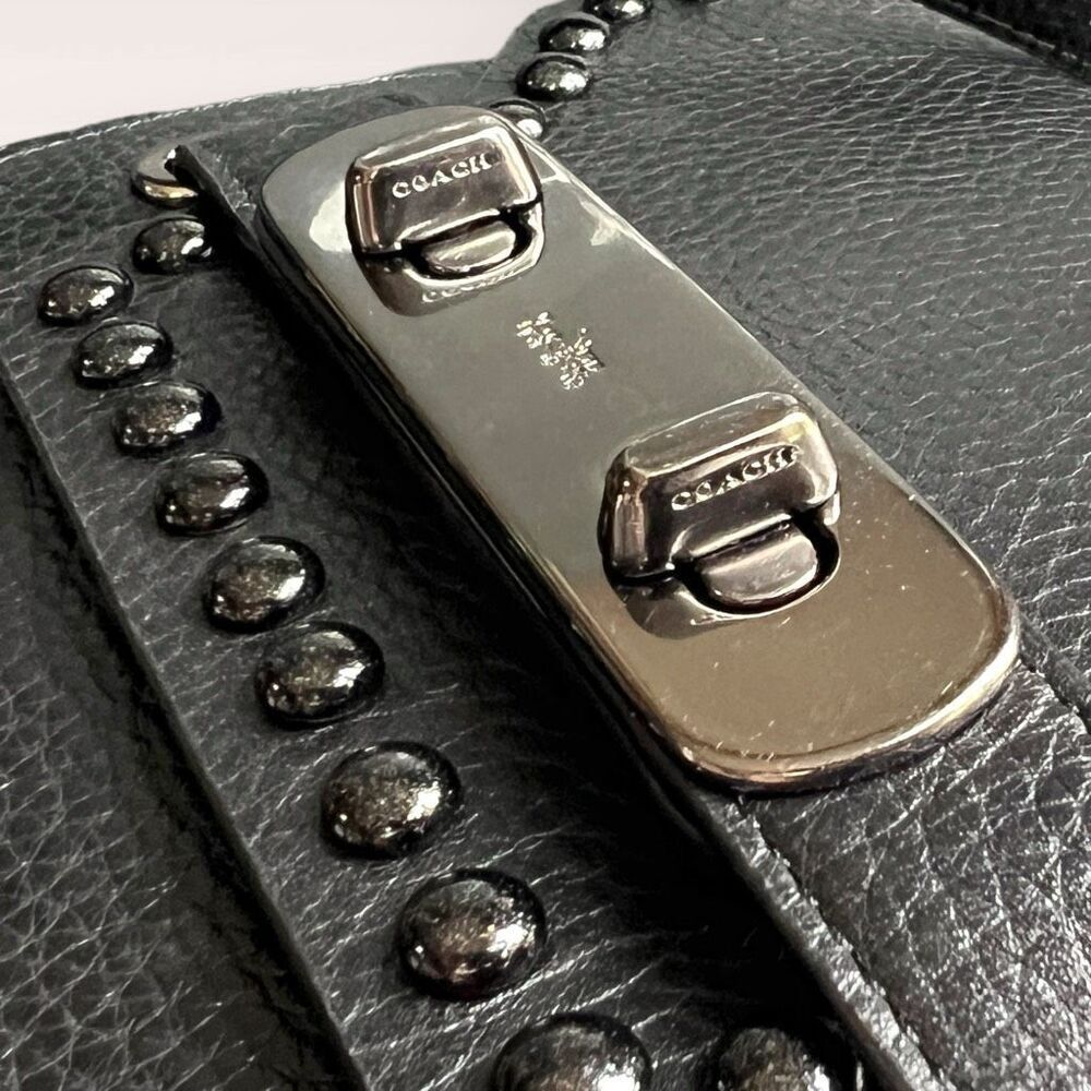 🖤🩶Coach Swagger Saddle / Shoulder Bag Black w/ Rivets & Gunmetal Hardware $400 - Picture 11 of 17